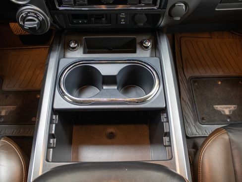 Used 2016 Nissan Titan Platinum Reserve image 26