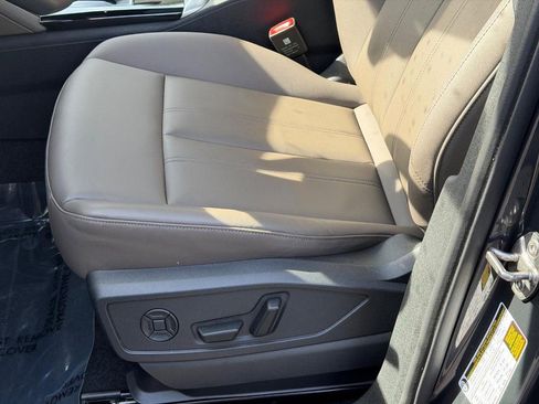 Used 2025 Audi Q5 Premium w/ Convenience Package AWD/4WD image 21