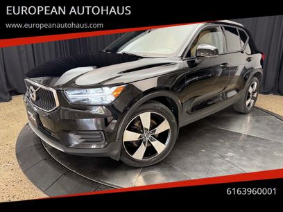 Used 2019 Volvo XC40 T5 Momentum