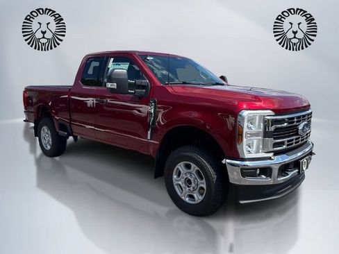 New 2026 Ford F250 XLT w/ FX4 Off-Road Package AWD/4WD image 3