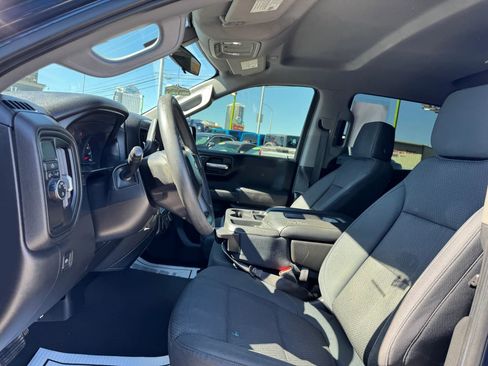 Used 2020 Chevrolet Silverado 1500 Custom w/ Custom Value Package RWD image 11