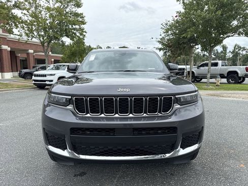 New 2025 Jeep Grand Cherokee L Laredo w/ Luxury Tech Group I image 8