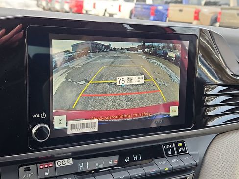 New 2026 Toyota Camry Hybrid image 10