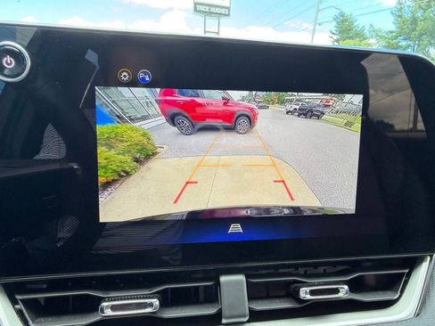 Used 2026 Chevrolet Equinox LT w/ Convenience Package II AWD/4WD image 28