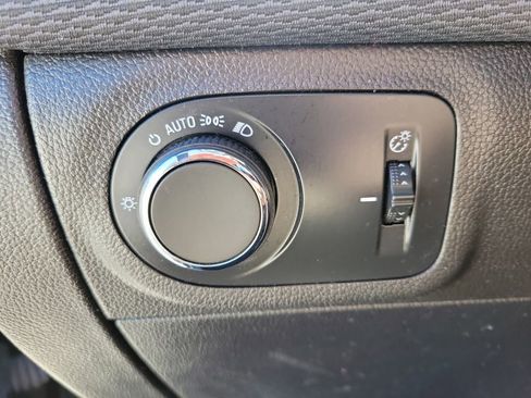 Used 2019 Chevrolet Cruze LT w/ LT Fleet Convenience Package FWD image 19