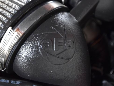 Used 2015 BMW Z4 sDrive35is RWD image 48