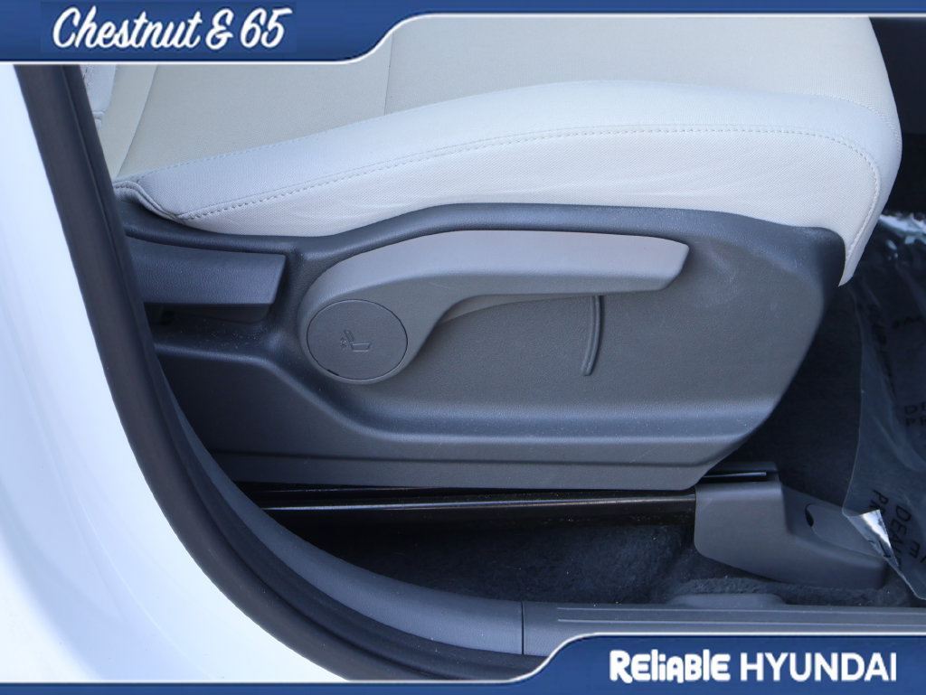 Used 2024 Hyundai Santa Fe SE FWD image 10