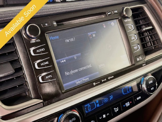 Used 2018 Toyota Highlander XLE AWD/4WD image 14
