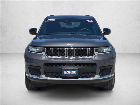 Used 2024 Jeep Grand Cherokee L Laredo AWD/4WD image 2