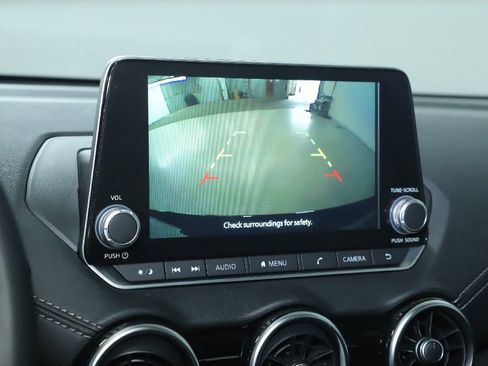 Used 2024 Nissan Sentra SV FWD image 29