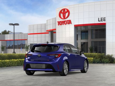 New 2026 Toyota Corolla SE FWD image 9
