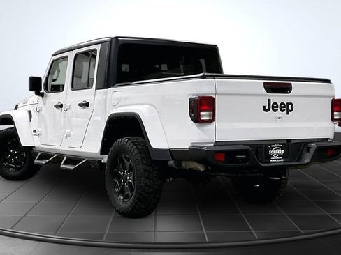 Used 2021 Jeep Gladiator Sport AWD/4WD image 13