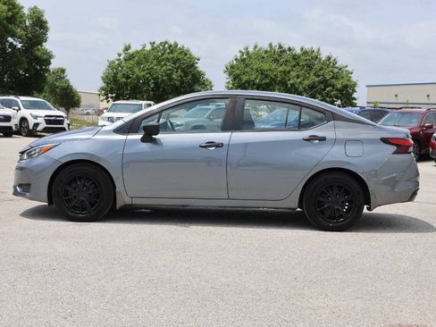Used 2025 Nissan Versa S w/ Trunk Package FWD image 8