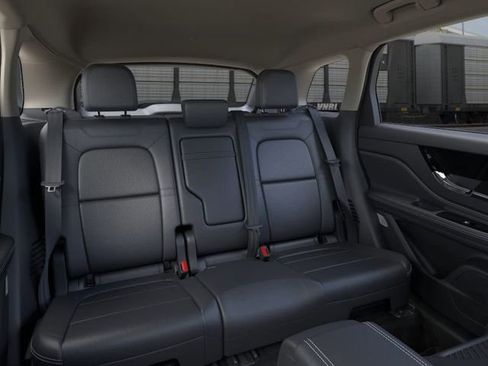 New 2025 Lincoln Corsair Reserve image 11