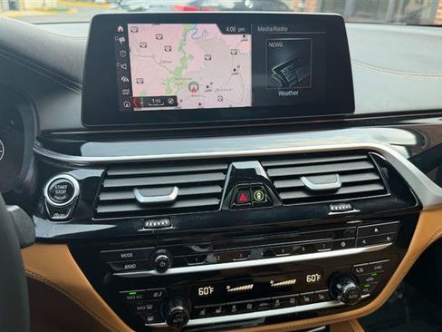 Used 2019 BMW M550i xDrive AWD/4WD image 33