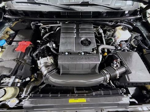 Used 2024 Nissan Frontier Pro-X w/ Technology Package image 28