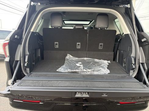 New 2027 Lincoln Navigator Reserve AWD/4WD image 12