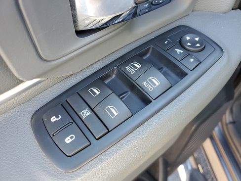 Used 2016 RAM 1500 Big Horn image 26