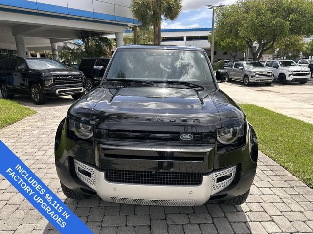 Used 2023 Land Rover Defender 130 SE AWD/4WD image 18