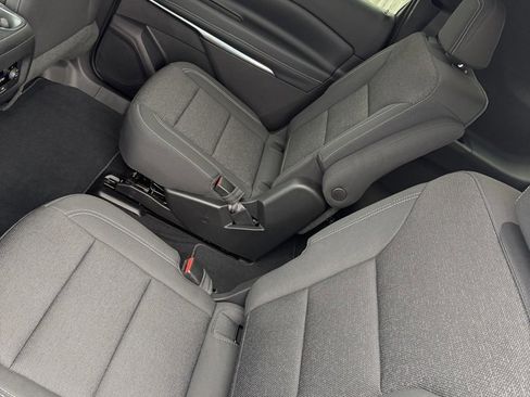 New 2026 Chevrolet Traverse LT image 6