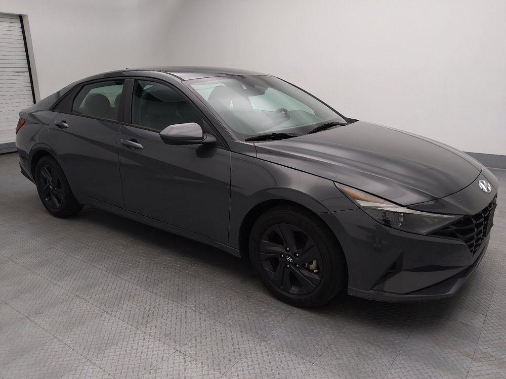 Used 2023 Hyundai Elantra SEL w/ Cargo Package FWD image 11