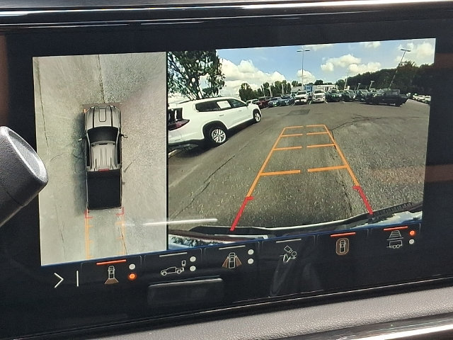 Used 2026 GMC Sierra 2500 AT4 AWD/4WD image 13