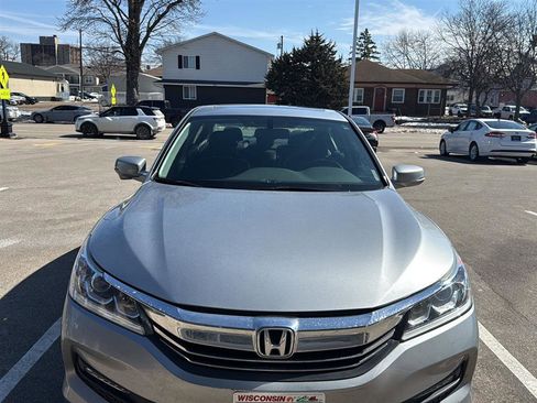 Used 2017 Honda Accord EX-L image 4