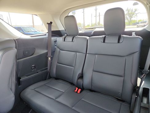 New 2026 Ford Explorer Active w/ Active Comfort Package image 10