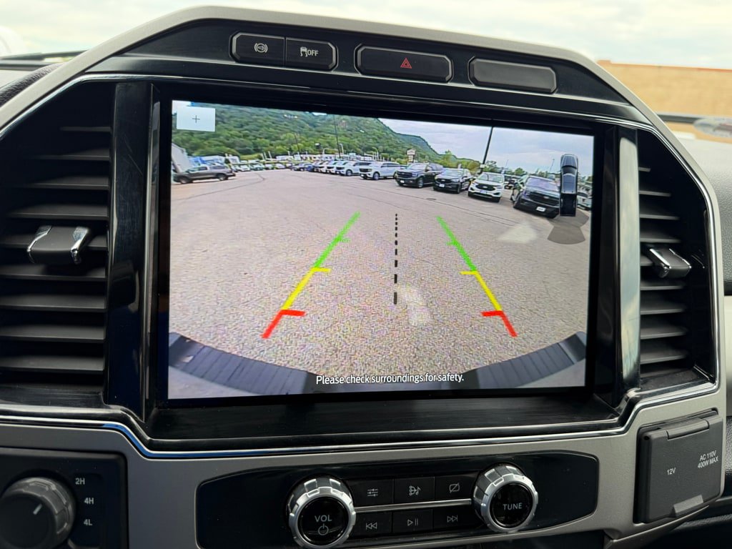 Used 2022 Ford F350 Lariat AWD/4WD image 11