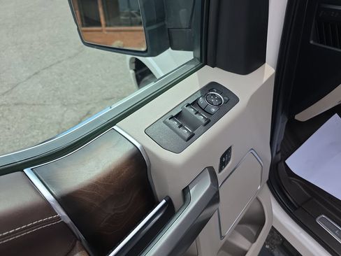 Used 2019 Ford F150 Limited AWD/4WD image 14