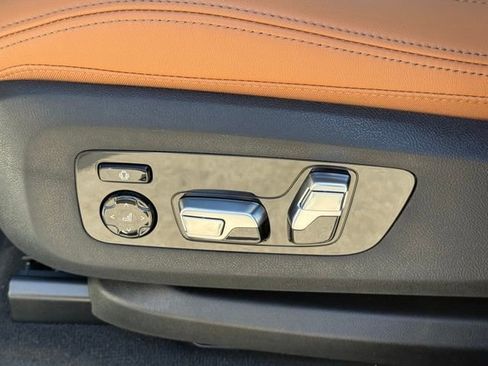 New 2026 BMW X7 xDrive40i image 18