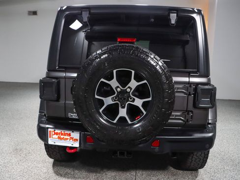 Used 2018 Jeep Wrangler Unlimited Rubicon AWD/4WD image 8