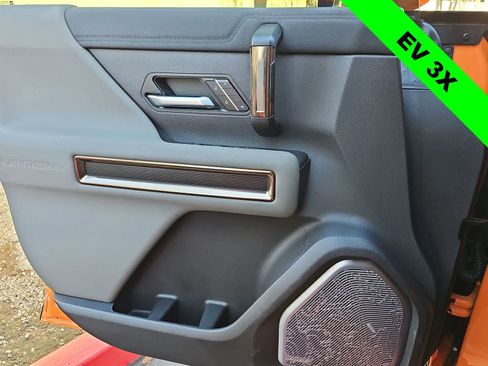 Used 2024 GMC Hummer EV 3X image 28