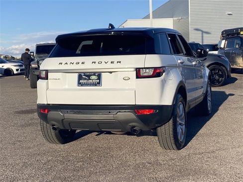 Used 2019 Land Rover Range Rover Evoque SE image 29