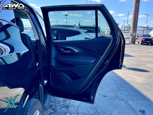 Used 2020 GMC Terrain Denali w/ Denali Premium Package AWD/4WD image 19