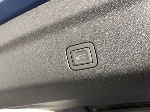 New 2026 Chevrolet Tahoe High Country AWD/4WD image 25