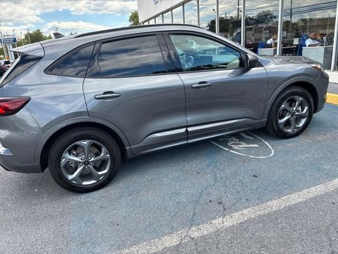 Used 2023 Ford Escape ST-Line w/ Tech Pack #1 AWD/4WD image 2