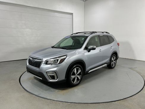Used 2019 Subaru Forester Touring image 19