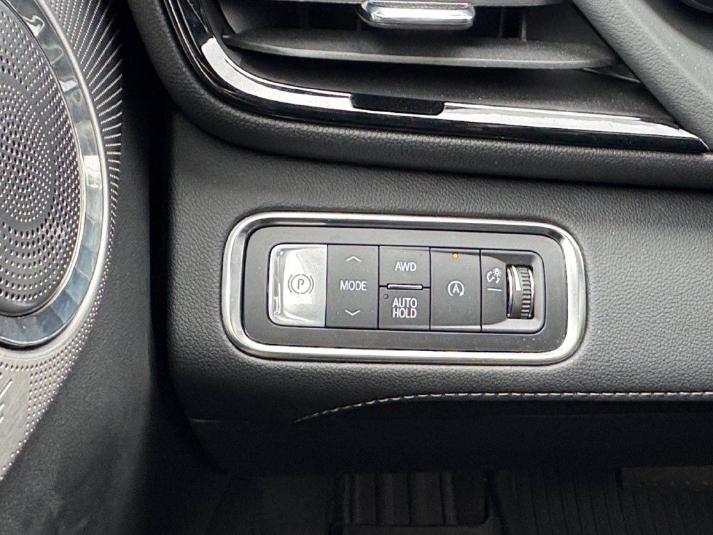 Used 2026 Buick Enclave Avenir w/ Super Cruise Package AWD/4WD image 16