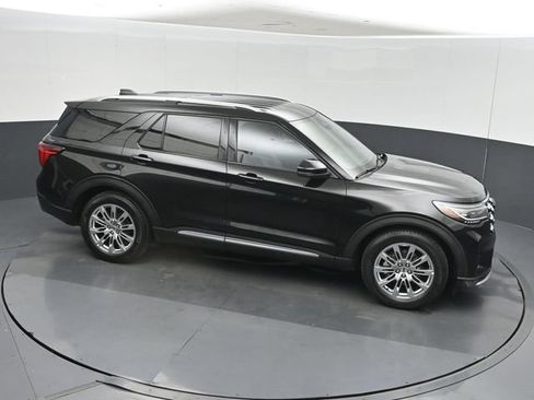 Used 2026 Ford Explorer Platinum RWD image 44