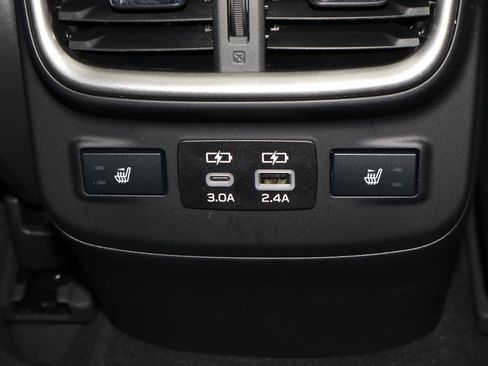 Used 2025 Subaru Outback Limited XT image 22