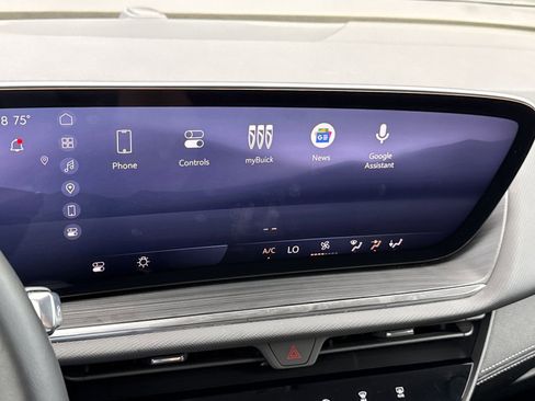 Used 2025 Buick Envision Preferred image 27