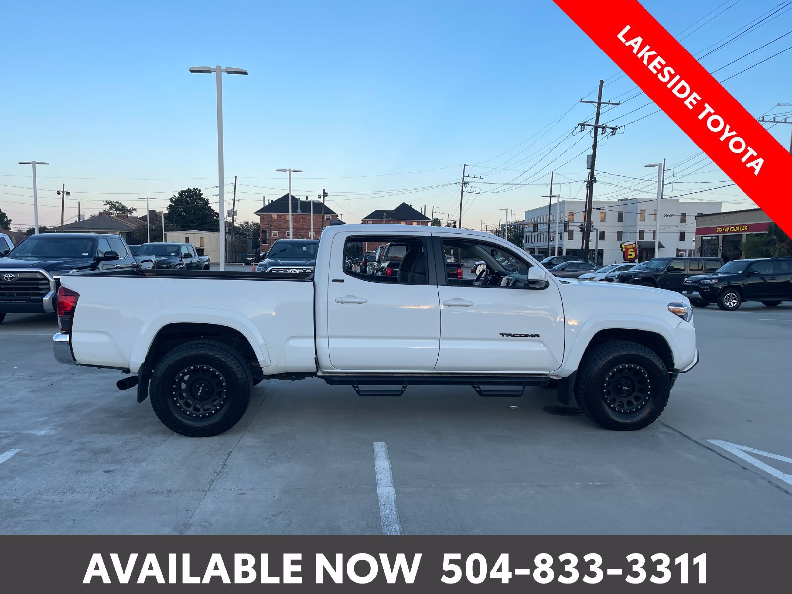 Used 2022 Toyota Tacoma SR5 RWD image 6