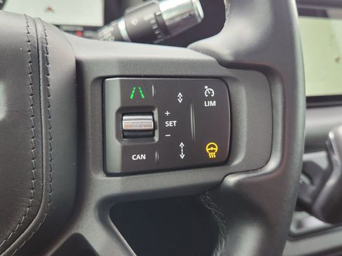 Used 2022 Land Rover Defender 110 X image 19