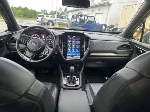 Used 2025 Subaru Forester Limited AWD/4WD image 18
