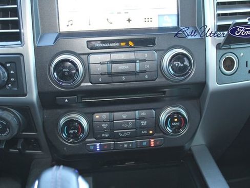 Used 2017 Ford F150 Platinum w/ Equipment Group 701A Luxury image 19