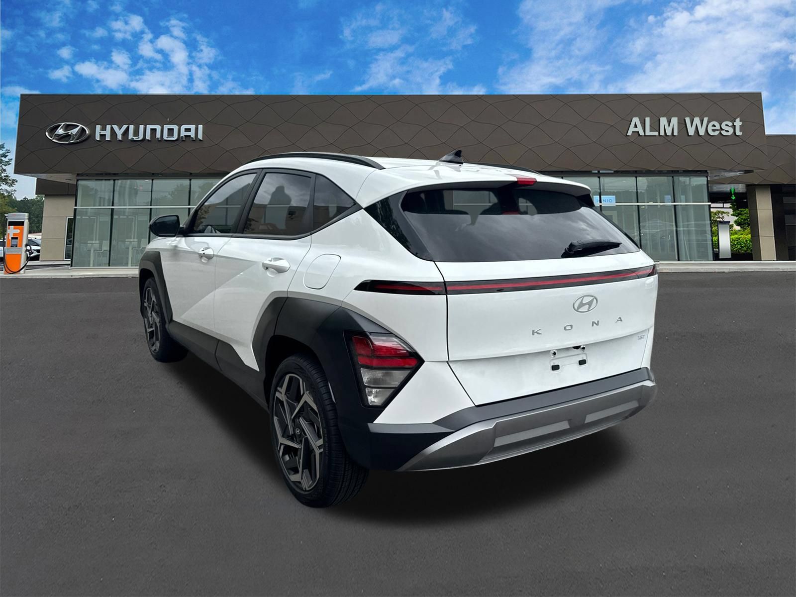Used 2026 Hyundai Kona SEL Premium FWD image 7