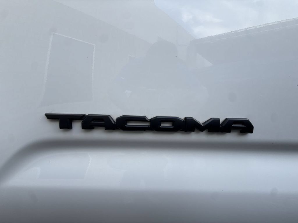 Used 2023 Toyota Tacoma SR5 RWD image 31