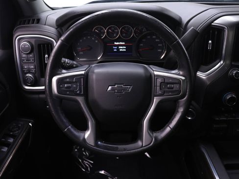 Used 2020 Chevrolet Silverado 1500 LT Trail Boss AWD/4WD image 8