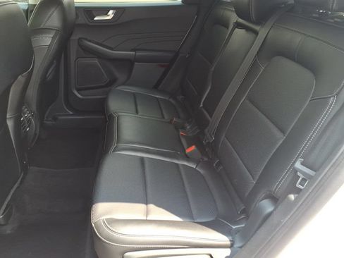 Used 2022 Ford Escape SEL w/ Technology Package AWD/4WD image 21